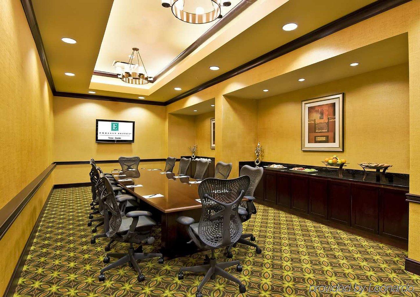 Embassy Suites By Hilton Tampa Brandon Heartland Зручності фото