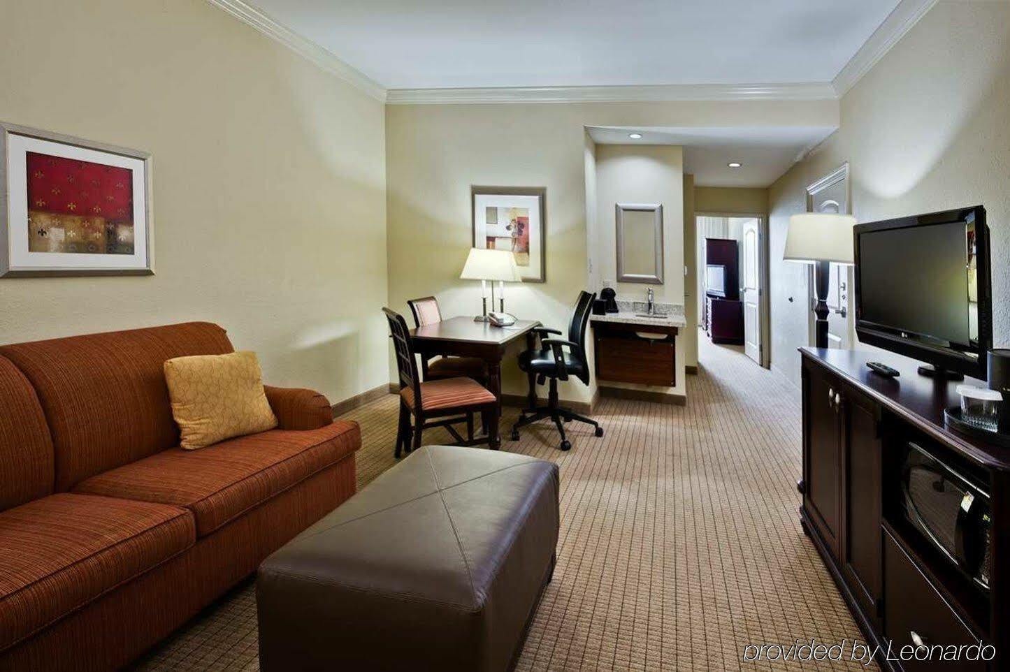 Embassy Suites By Hilton Tampa Brandon Heartland Екстер'єр фото